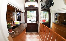 Holland Inn Hotel